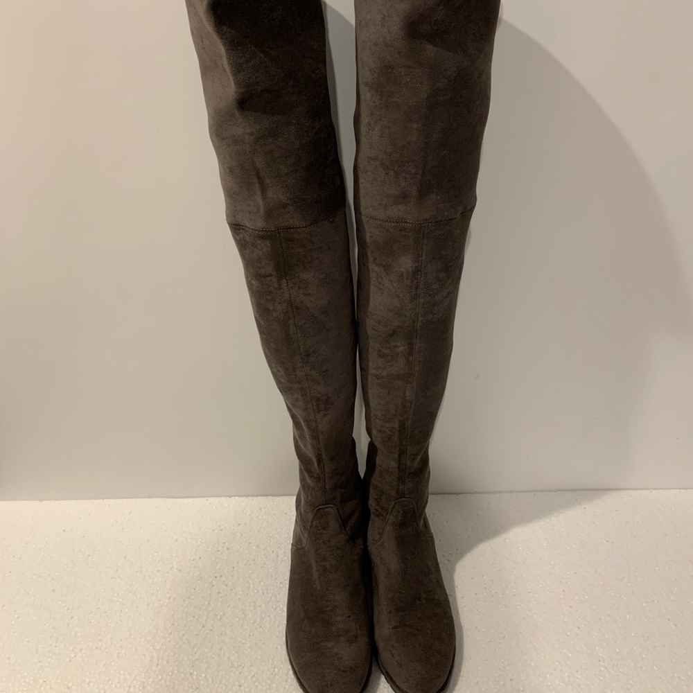 Kaitlyn Pan Paisley Slim Fit Flat Heel Boots